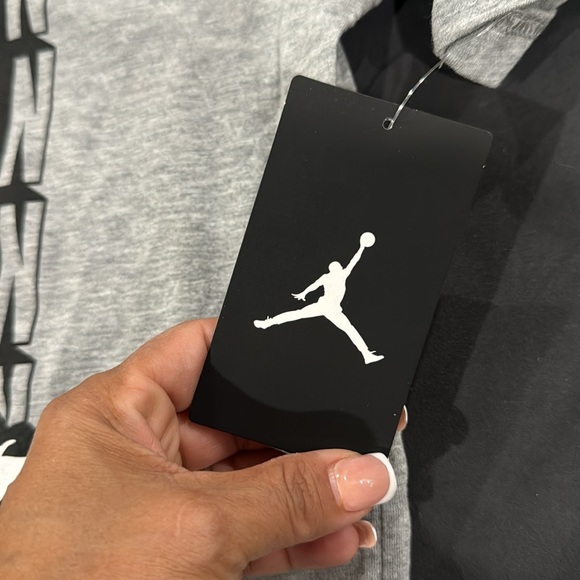 🩶Jordan Graphic Print Relaxed Fit Crew-Neck T-shirt - Picture 4 of 7